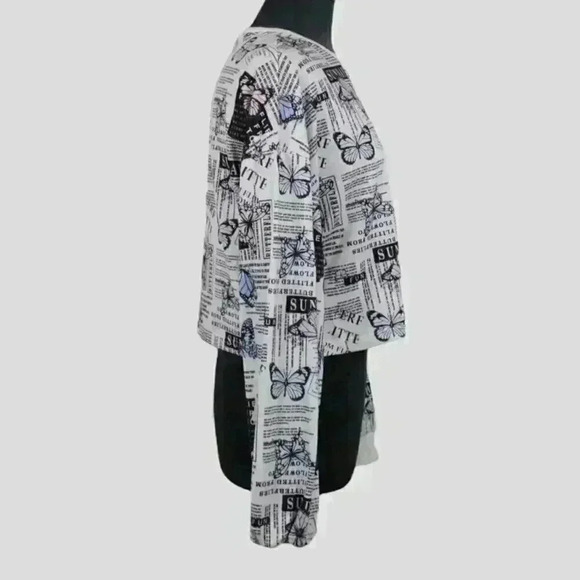 Shein crop ladies sweater‎ white graphic print medium - Picture 2 of 8